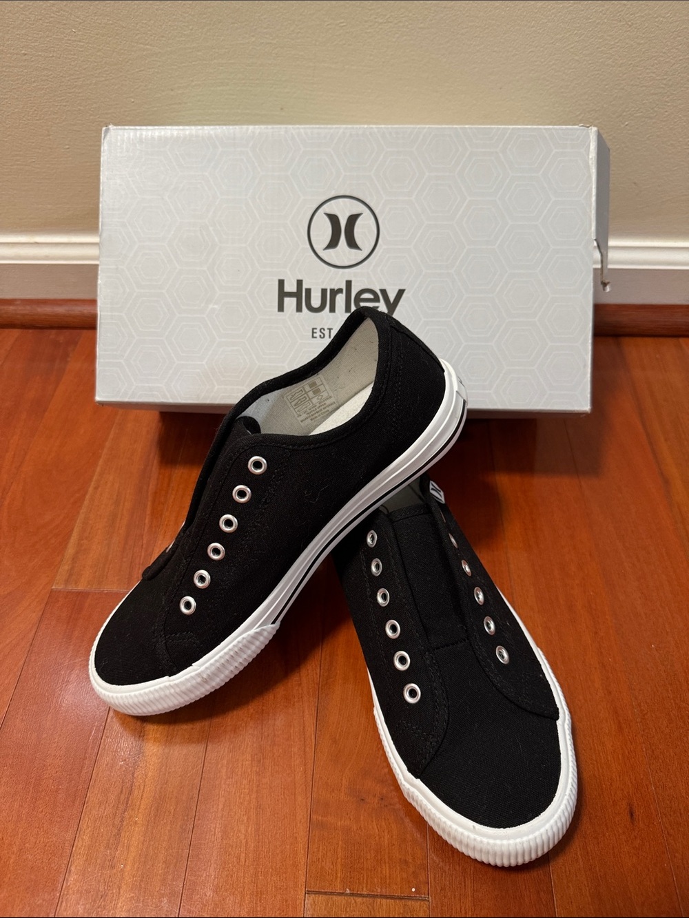 Hurley Black Slip-On Low-Top Sneakers with White Sole (NWOT)